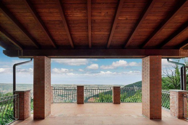 casa indipendente in vendita a Massa in zona Bergiola Maggiore