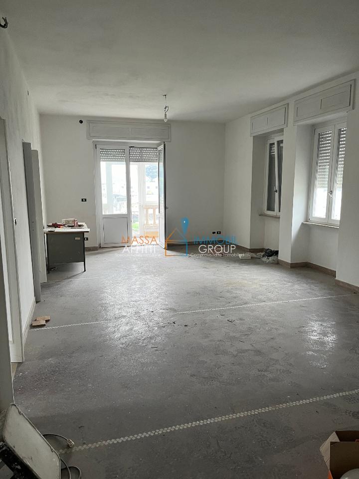 casa indipendente in vendita a Massa in zona Mirteto
