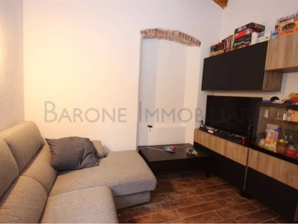 casa indipendente in vendita a Massa in zona Antona