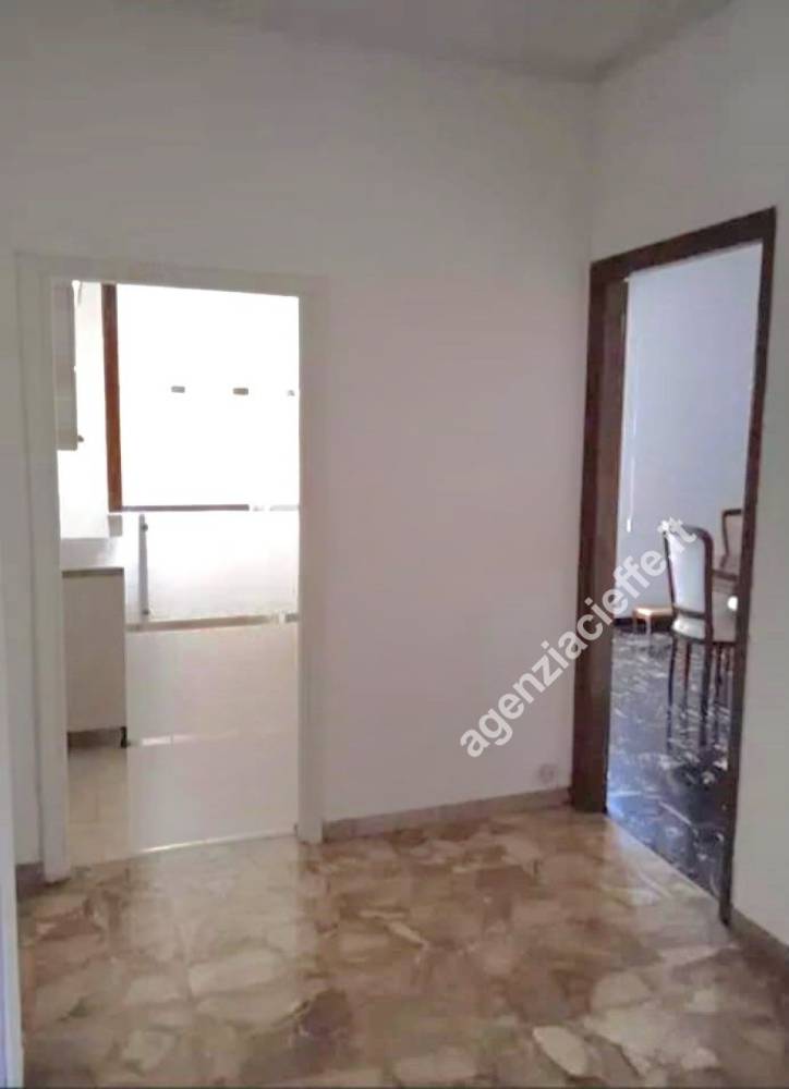 appartamento in vendita a Massa in zona Centro Storico