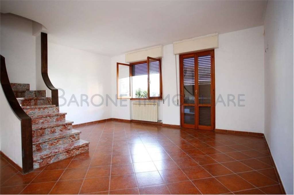 appartamento in vendita a Massa