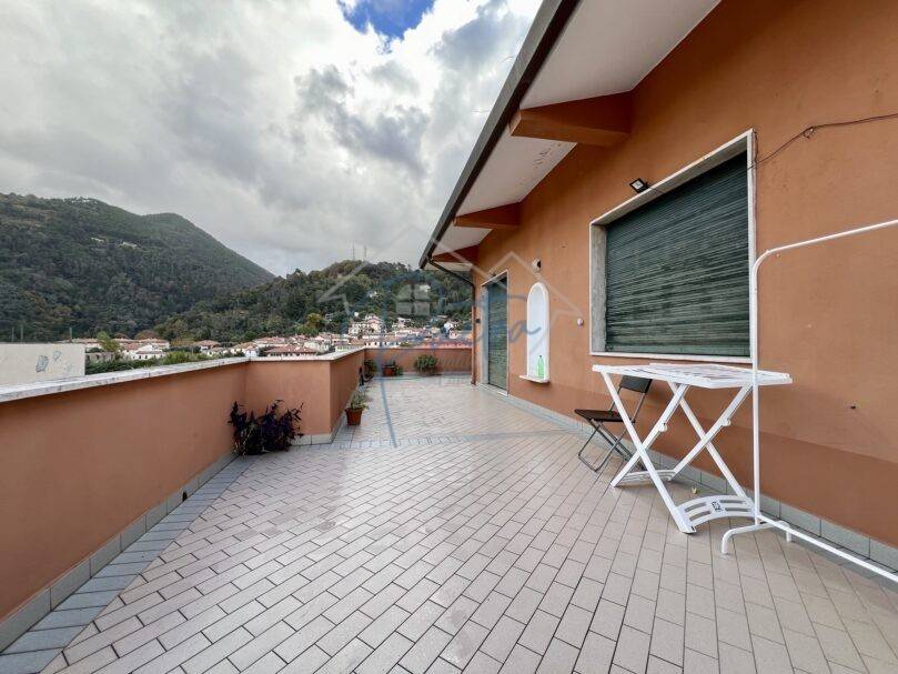 appartamento in vendita a Massa in zona Centro Storico