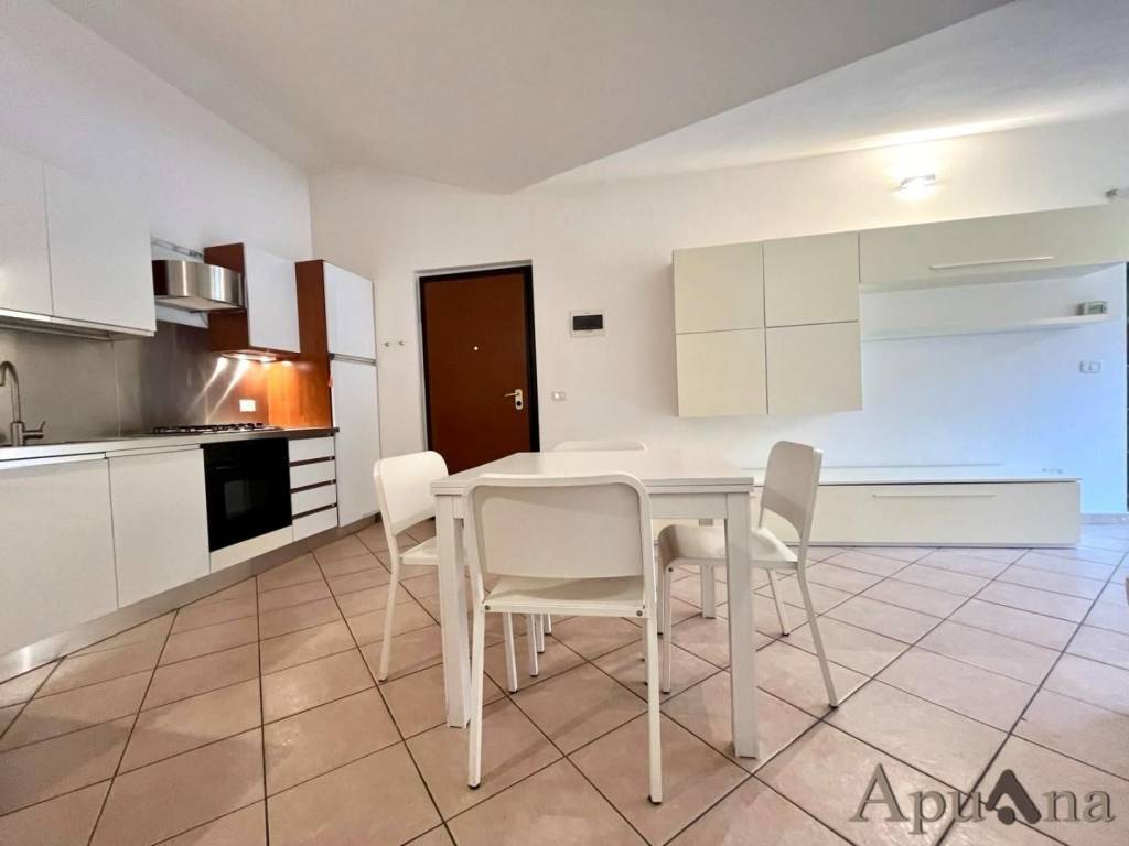 appartamento in vendita a Massa in zona Centro Storico