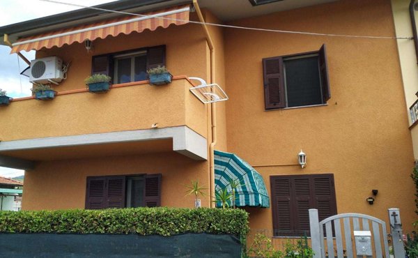 appartamento in vendita a Massa