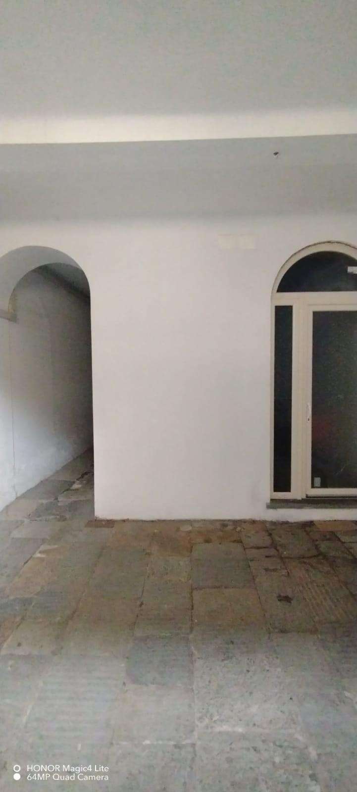 appartamento in vendita a Massa in zona Centro Storico