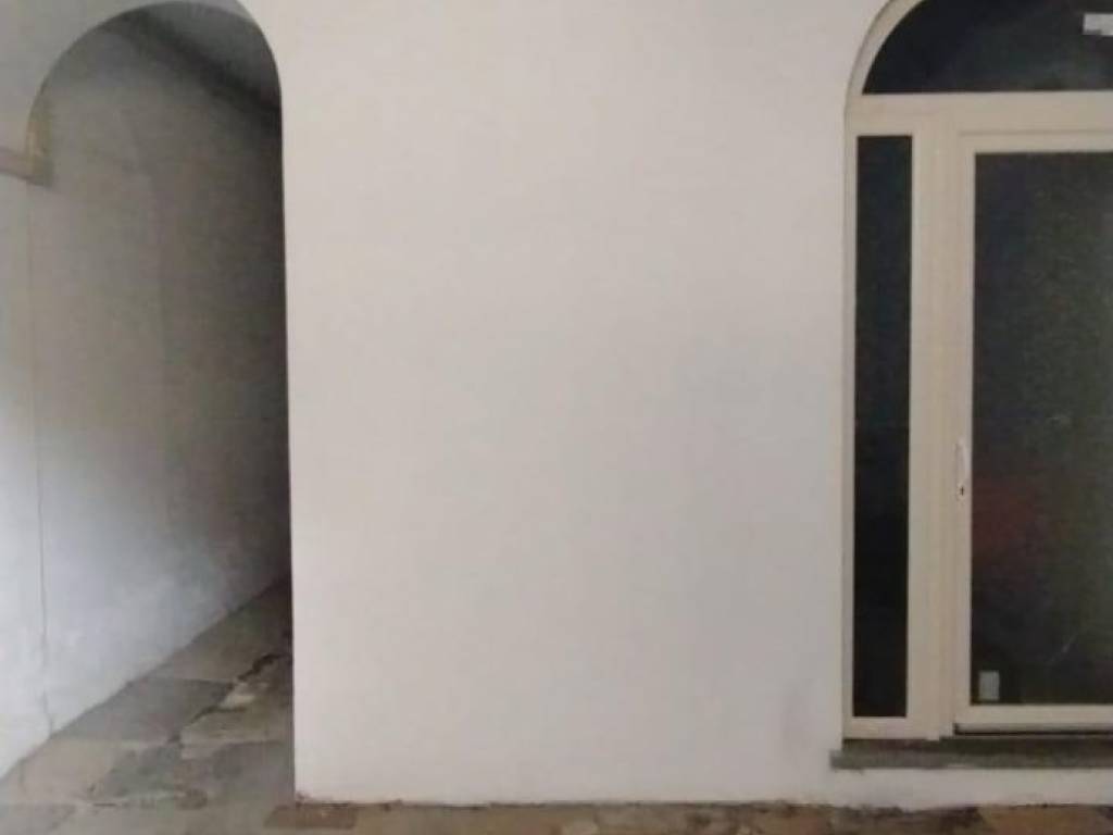 appartamento in vendita a Massa in zona Centro Storico