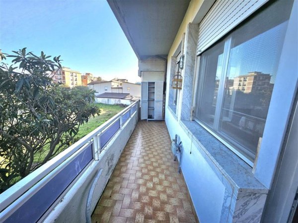 appartamento in vendita a Massa in zona Marina di Massa
