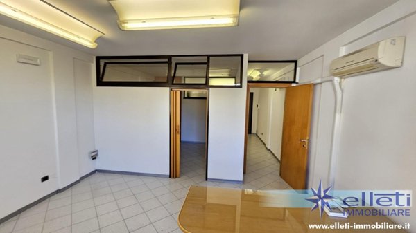 appartamento in vendita a Massa in zona Centro Storico