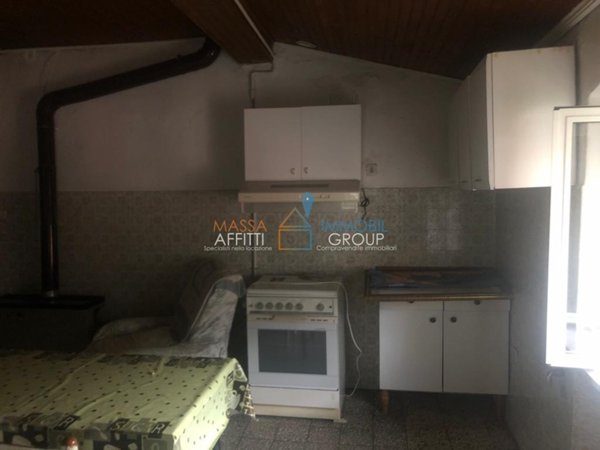 casa indipendente in vendita a Massa in zona Borgo del Ponte