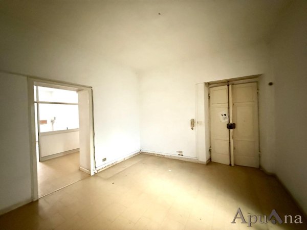 appartamento in vendita a Massa in zona Centro Storico