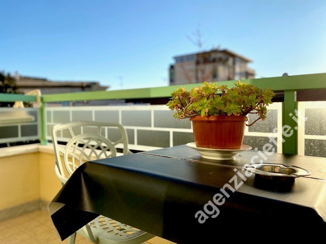 appartamento in vendita a Massa in zona Marina di Massa