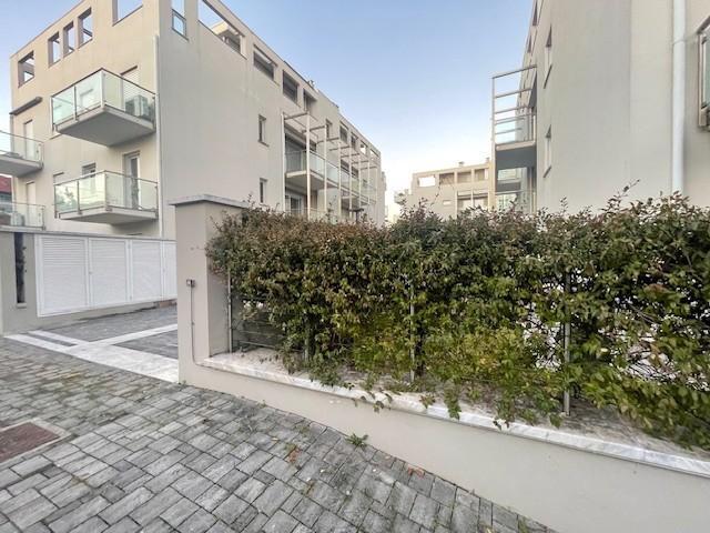 appartamento in vendita a Massa in zona Marina dei Ronchi