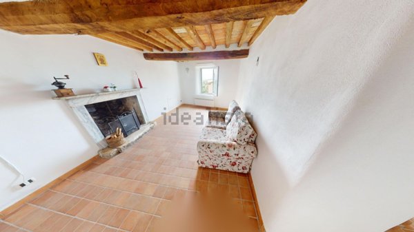 casa indipendente in vendita a Massa in zona Bergiola Maggiore