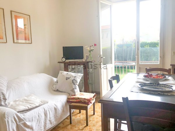 casa indipendente in vendita a Massa in zona Marina di Massa