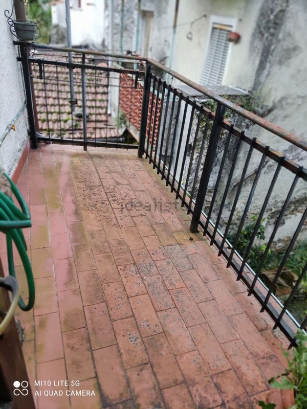 casa indipendente in vendita a Massa