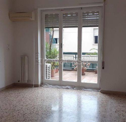 appartamento in vendita a Massa in zona Centro Storico