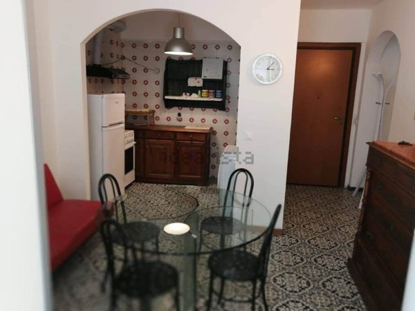 appartamento in vendita a Massa in zona Marina dei Ronchi