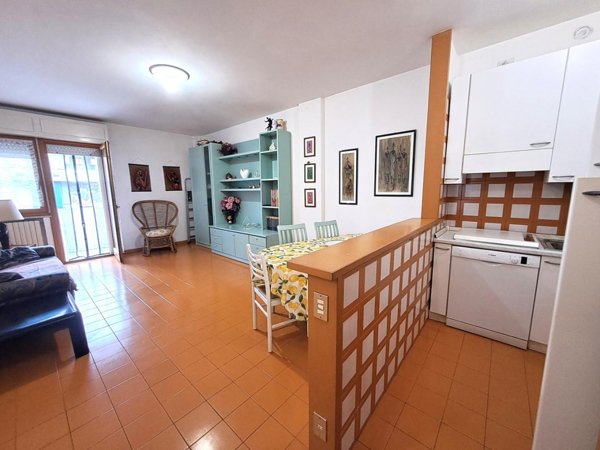 appartamento in vendita a Massa in zona Marina di Massa