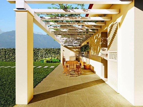 casa indipendente in vendita a Massa in zona Marina di Massa