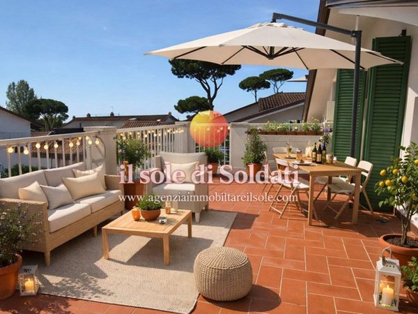 appartamento in vendita a Massa in zona Marina di Massa