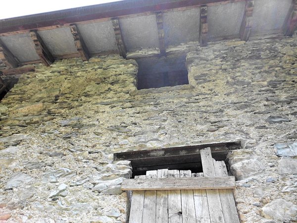 casa indipendente in vendita a Massa in zona Resceto