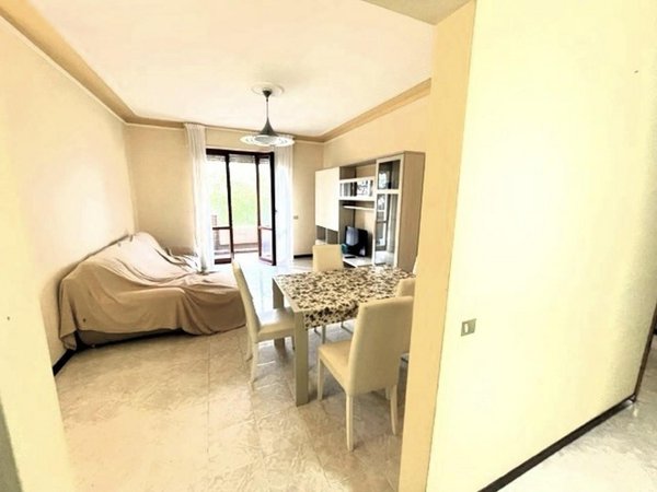 appartamento in vendita a Massa in zona Marina dei Ronchi