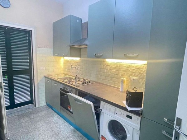 appartamento in vendita a Massa in zona Marina di Massa