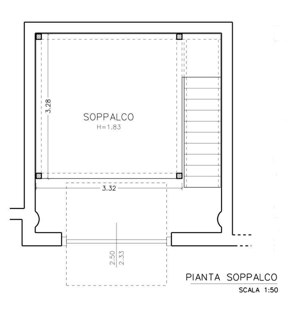 locale di sgombero in vendita a Massa in zona Quercioli