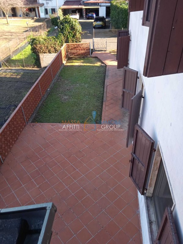 casa indipendente in vendita a Massa
