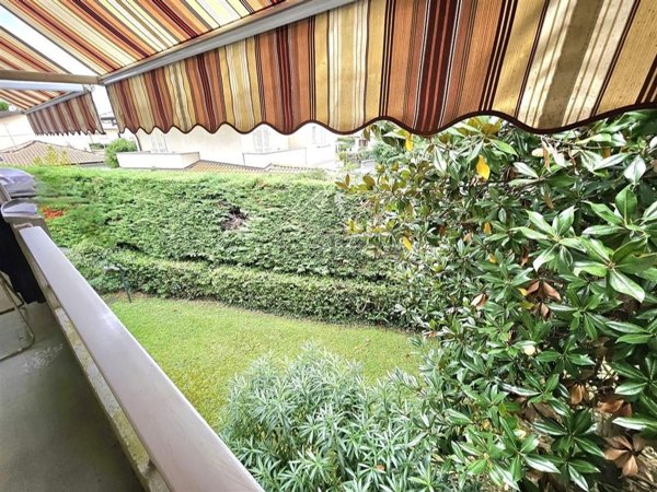 appartamento in vendita a Massa in zona Marina di Massa