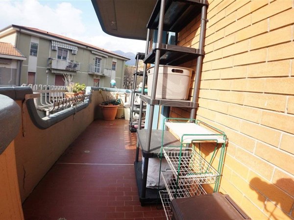 appartamento in vendita a Massa in zona Centro Storico