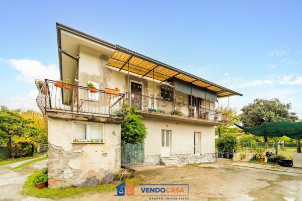 appartamento in vendita a Massa in zona Marina di Massa