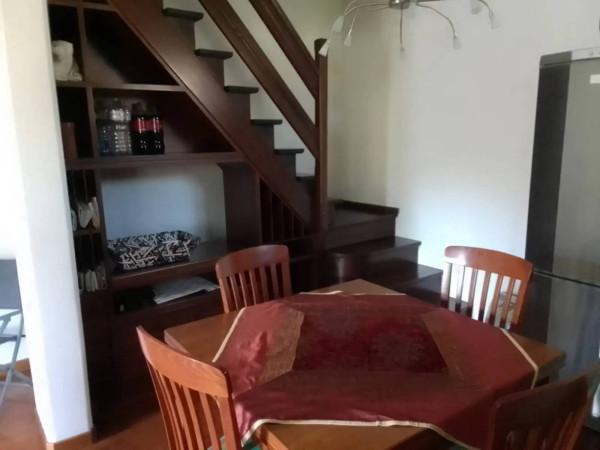 appartamento in vendita a Massa in zona Marina di Massa