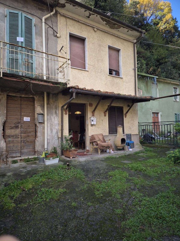 intera palazzina in vendita a Massa