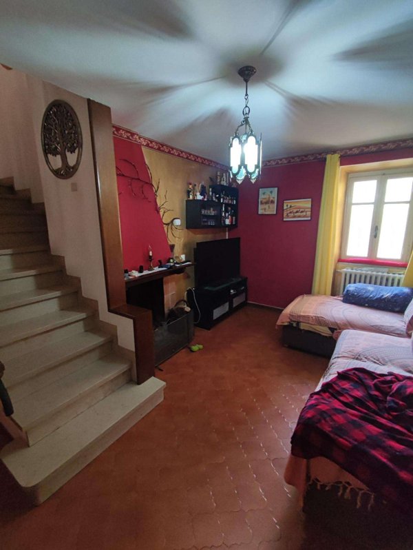 intera palazzina in vendita a Massa in zona Centro Storico
