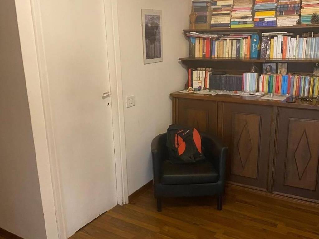 appartamento in vendita a Massa in zona Centro Storico