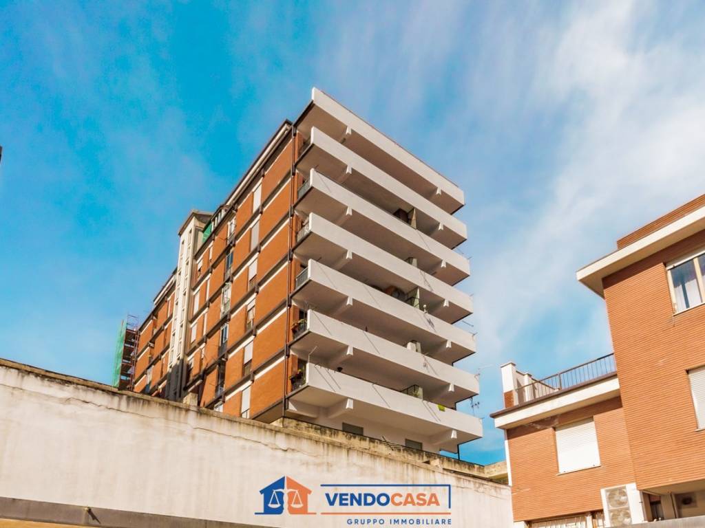 appartamento in vendita a Massa in zona Centro Storico
