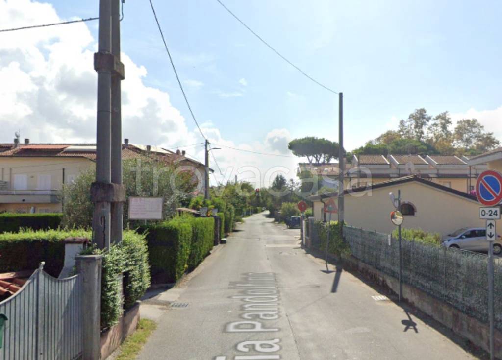 appartamento in vendita a Massa in zona Centro Storico