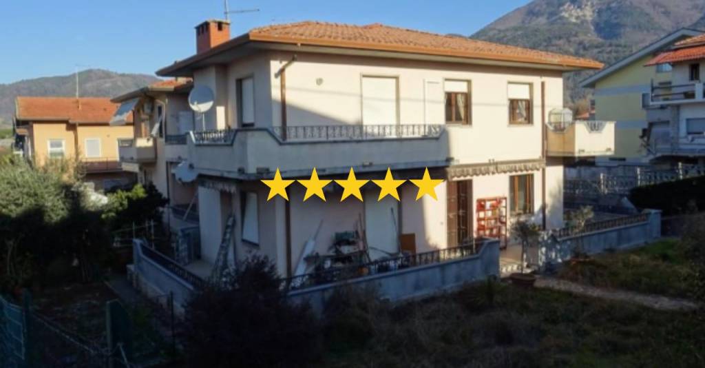appartamento in vendita a Massa in zona Centro Storico