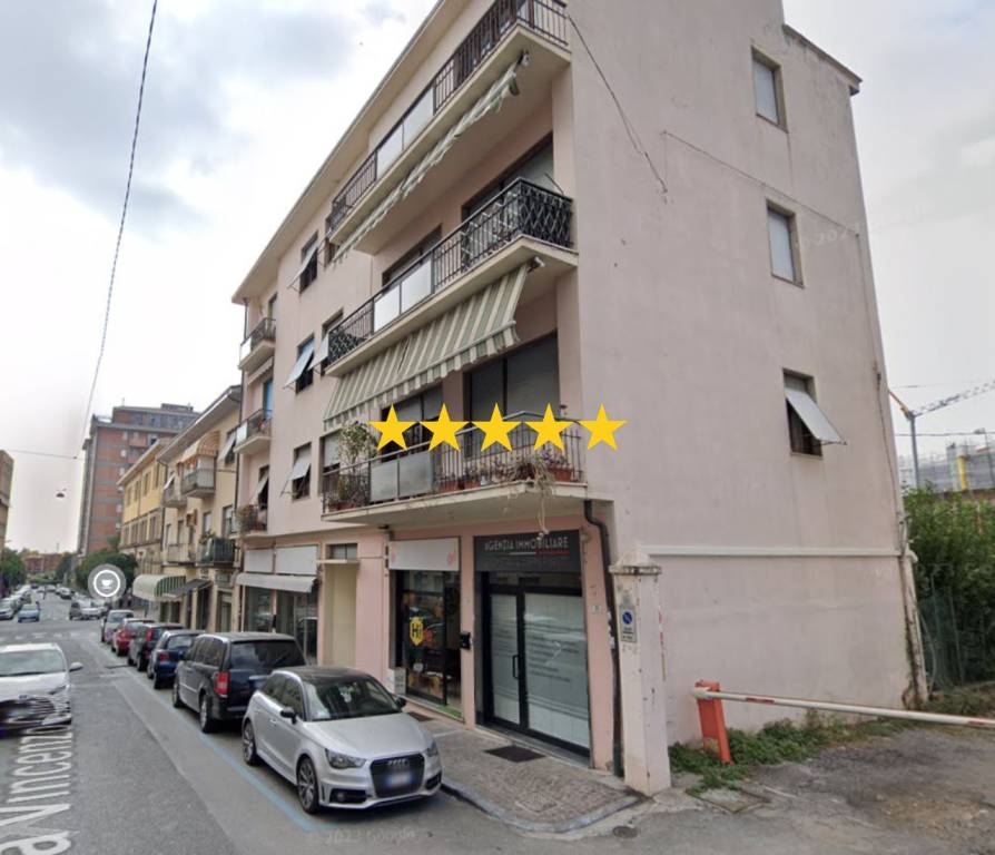 appartamento in vendita a Massa in zona Centro Storico