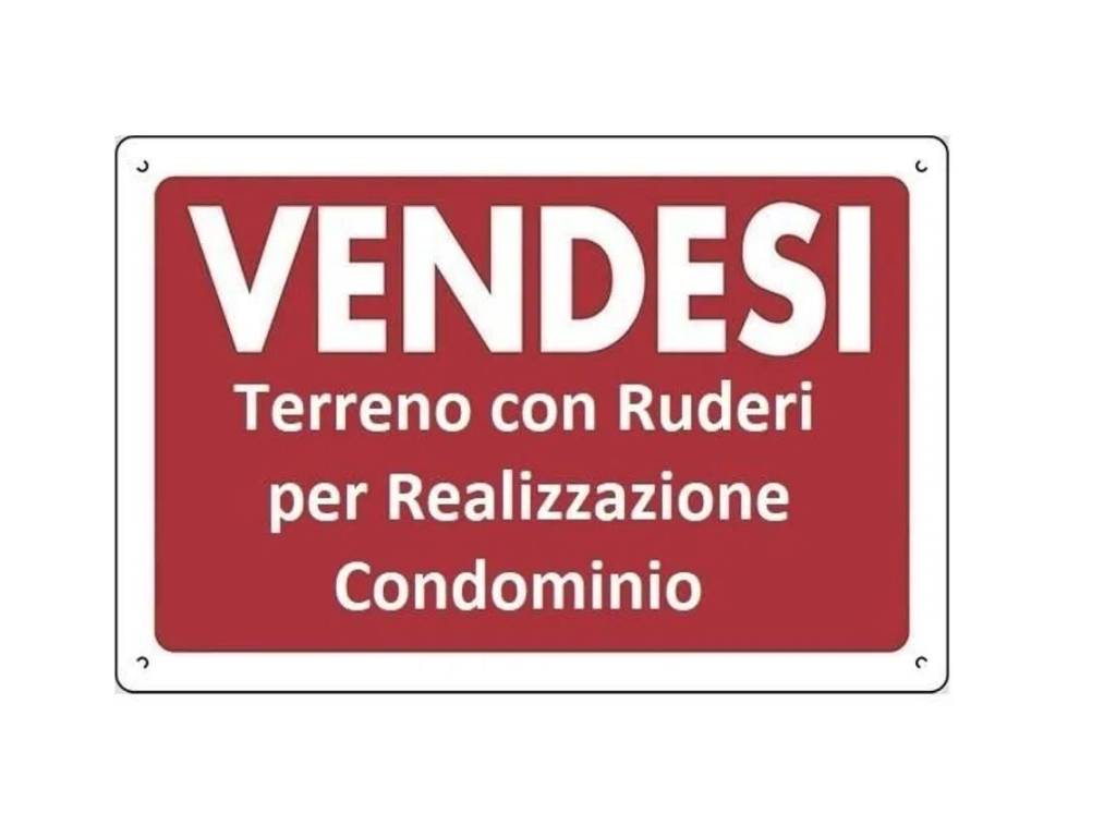 negozio in vendita a Massa in zona Centro Storico
