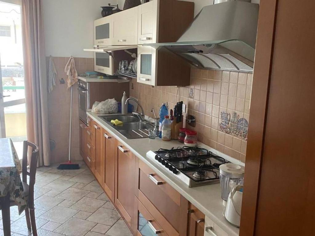 appartamento in vendita a Massa in zona Marina di Massa