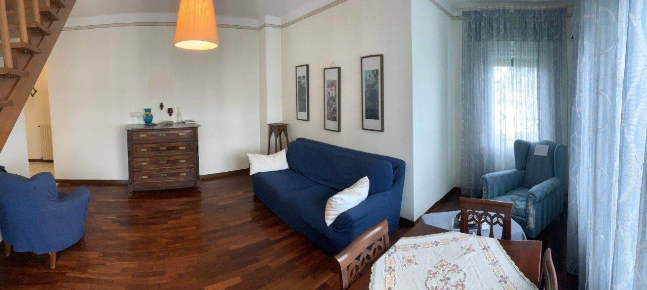 appartamento in vendita a Massa in zona Centro Storico