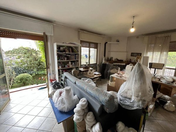 appartamento in vendita a Massa in zona Romagnano