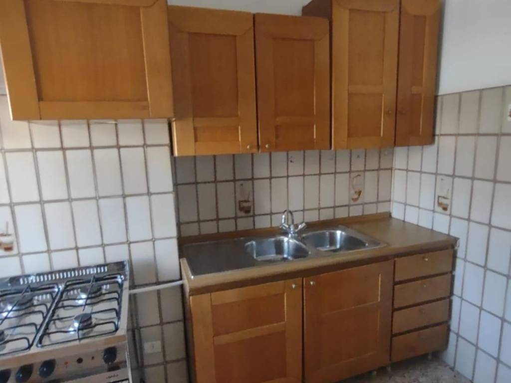appartamento in vendita a Massa in zona Centro Storico