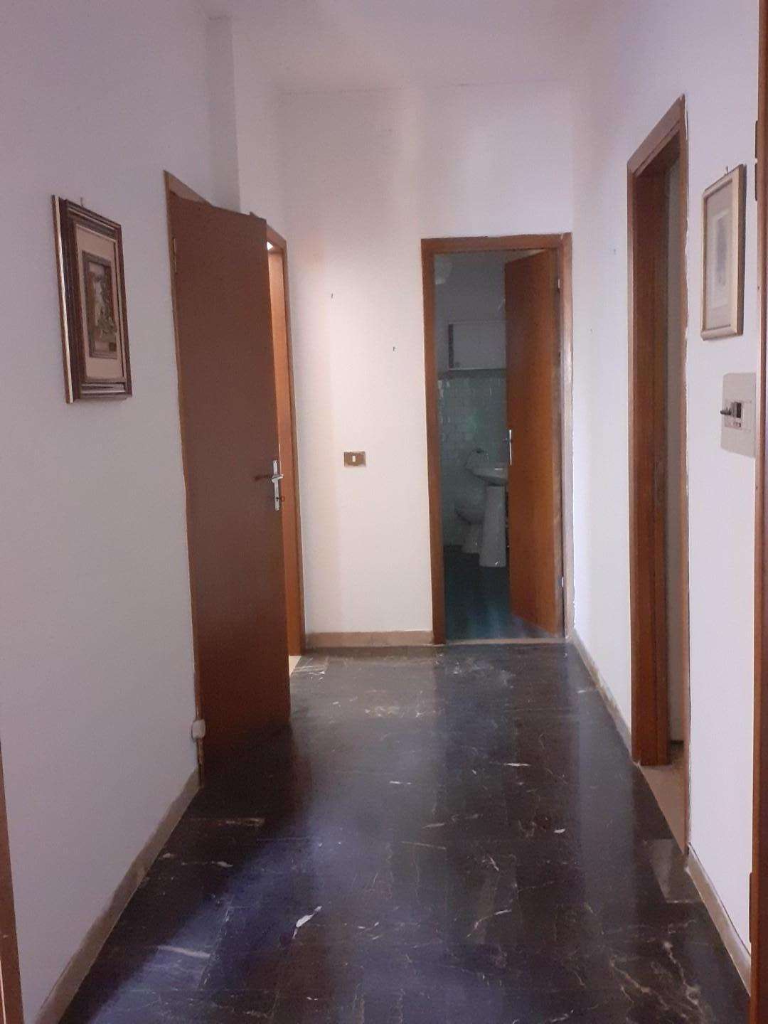 appartamento in vendita a Massa in zona Centro Storico