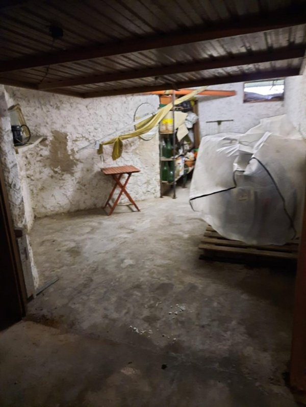 appartamento in vendita a Massa in zona Marina di Massa