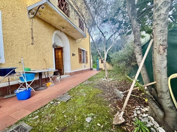 appartamento in vendita a Massa in zona Centro Storico