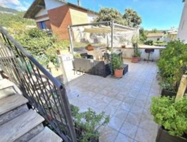 appartamento in vendita a Massa in zona Centro Storico