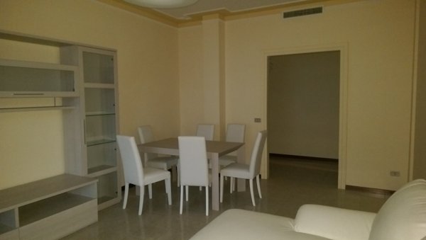 appartamento in vendita a Massa in zona Marina dei Ronchi